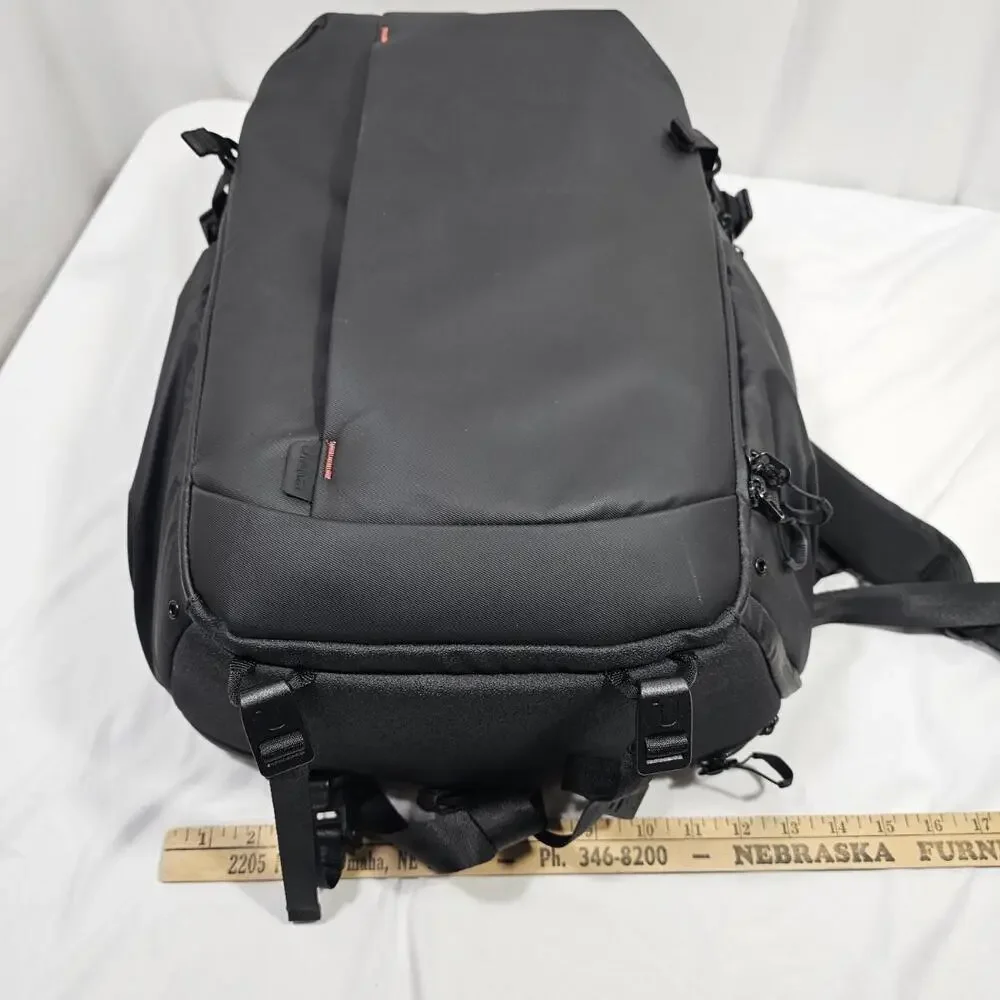 ULANZI BP09 Camera Backpack Versatile Camera Travel Bag 22L Capacity